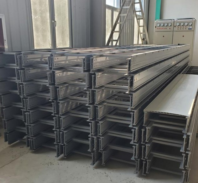 梯架式電纜橋架