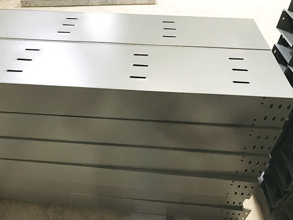 托盤(pán)式電纜橋架